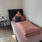 Ina דירה *